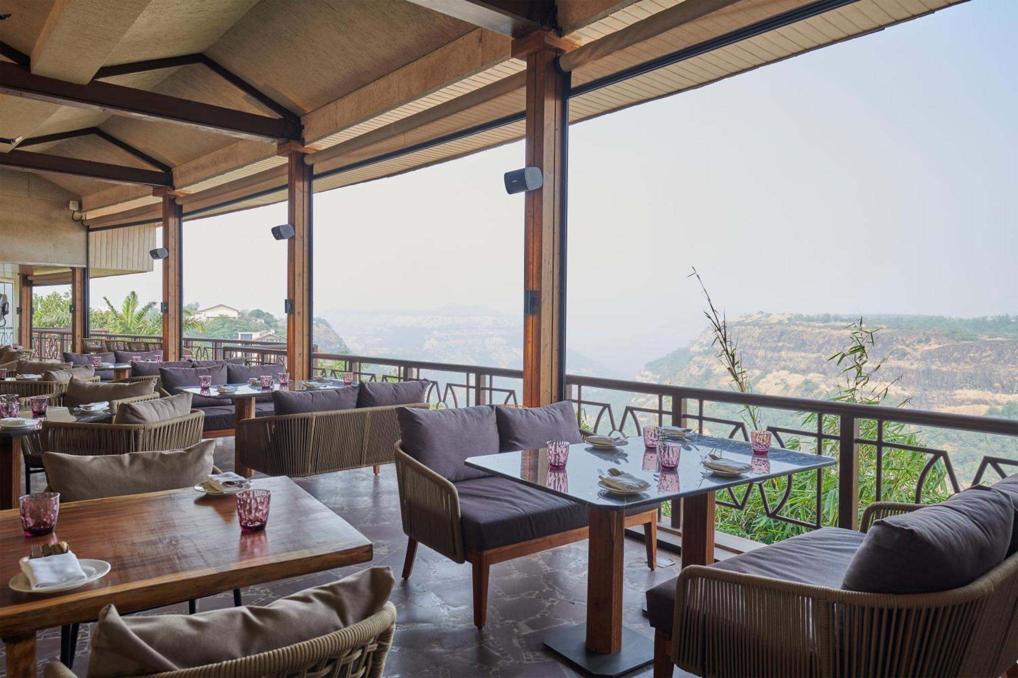 The Dukes Retreat Khandala Lonavala Bagian luar foto